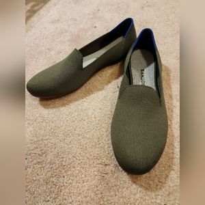 Roth's almond loafer women's 10